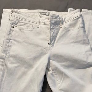 aberocombie and finch white jeans